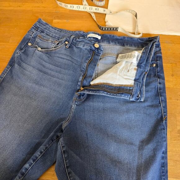 Good American 22×28 Good Waist Stretch Jean – Plus Size (GW108T) Curve-Fit B219 - Picture 8 of 12